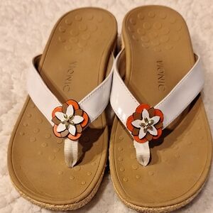 Vionic Slip On Sandals Size 8